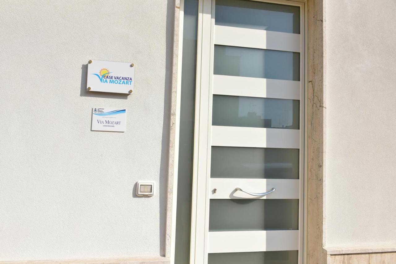 Case Vacanza Via Mozart Porto Cesareo Exteriér fotografie