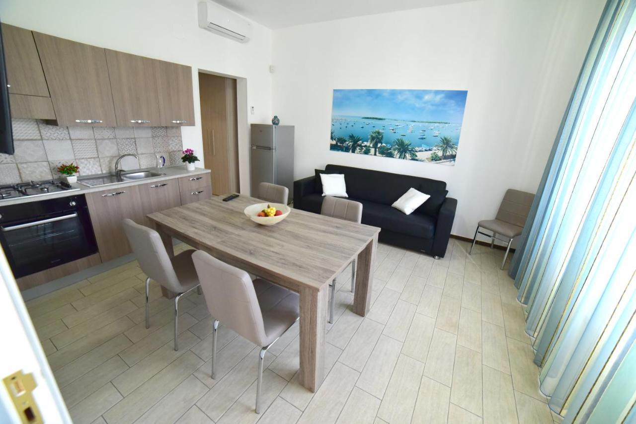 Case Vacanza Via Mozart Porto Cesareo Exteriér fotografie